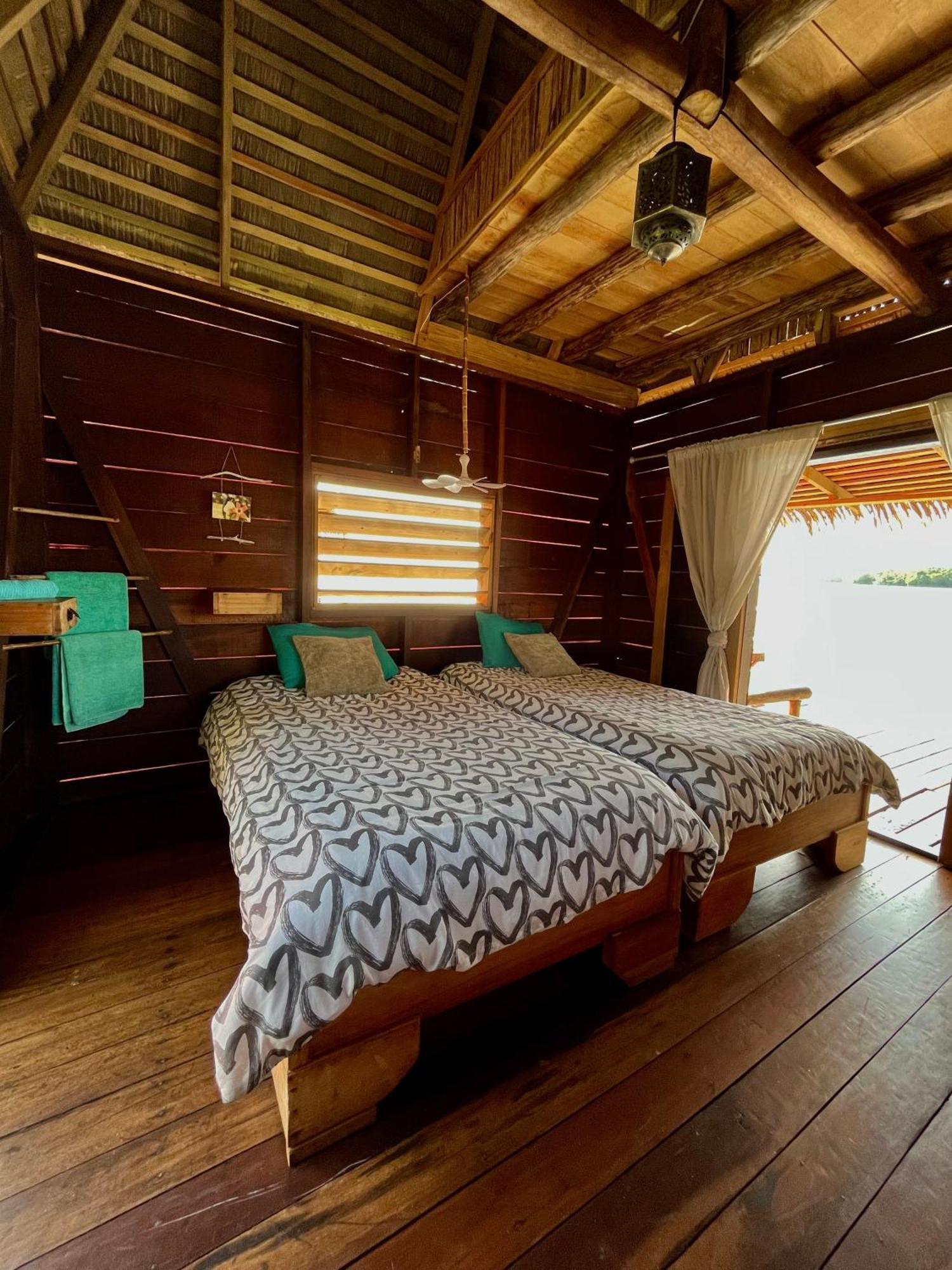 Urraca Monkey Island Eco Resort (Adults Only) Punta Laurel Exterior photo